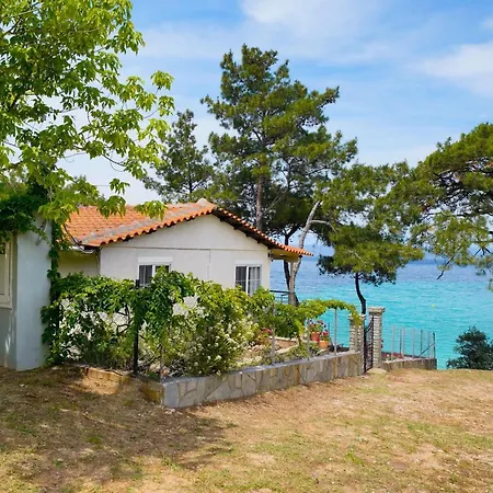 Holiday home Glifoneri Seaside House