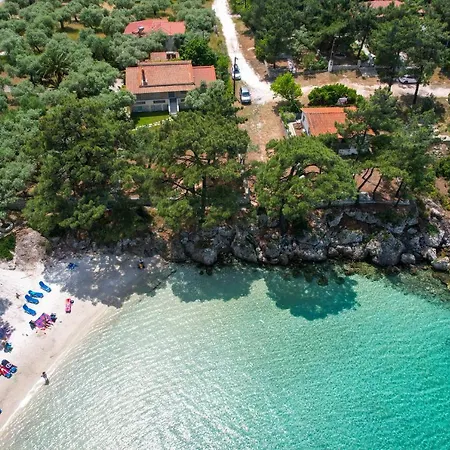 Glifoneri Seaside House Case de vacanță