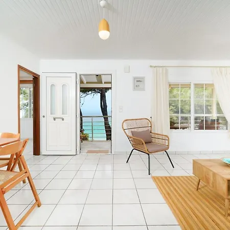 Glifoneri Seaside House Holiday home